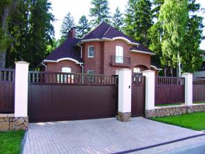 Уличные ворота и уличные калитки DoorHan