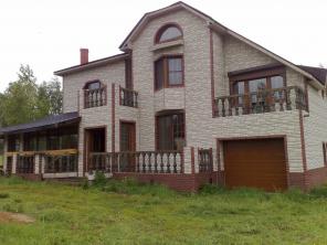 Продам дом с баней на участке 60 соток