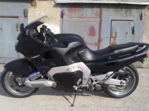 Продаю спорт-байк Yamaha GTS1000-130000рублей