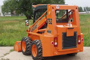 Продажа и сервисное обслуживание нового импортного минипогрузчика Locust 903