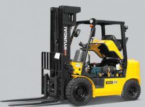 Дизельный погрузчик Hyundai 30D-7E