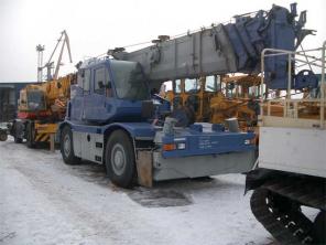 Самоходный кран Komatsu LW250-5
