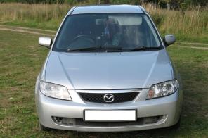 Mazda 323 2001 года, пробег 163000 км., состояние ОТЛИЧНОЕ