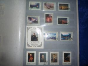 продам 2 альбома с марками(671шт.)