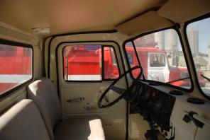 Автомобиль УРАЛ-4320