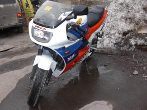 Honda VFR 400R продаю недорого