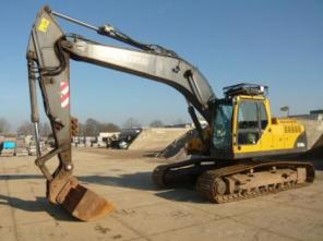 Гусеничный экскаватор Volvo EC240BLC Год выпуска:2005
