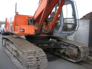 Экскаватор Hitachi EX200-2