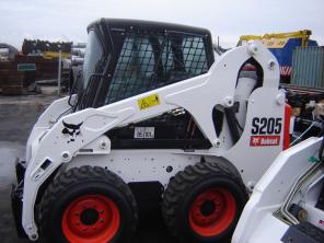 Техника и запчасти Bobcat, Terex.