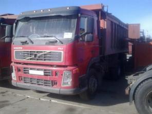 Самосвал VOLVO FM 400, 2006 года.