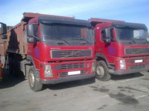 Самосвал VOLVO FM 400, 2006 года.