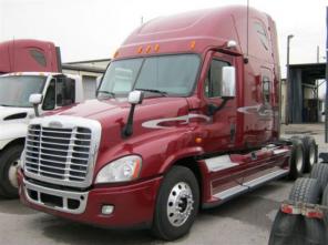 Седельный тягач Freightliner Cascadia, Тягач седельный б/у Freightliner Cascadia, Продажа седельного тягача Freightliner Cascadia б/у