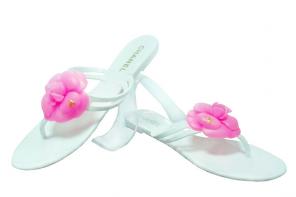 Пляжные тапочки Chanel Camellia