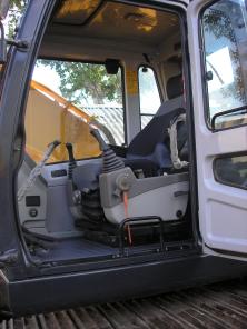   HYUNDAI  R-250LC-7