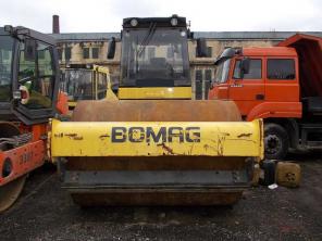 Каток грунтовый BOMAG BW 213 DH-4, 2007 года.