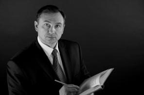 адвокат Зазвонов Дмитрий Контантинович
