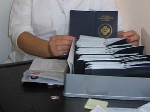 Помощь в оформлении санитарной книжки
