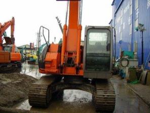   Hitachi ZX225US