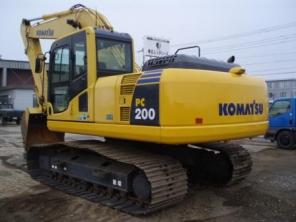   Komatsu   PC200-8