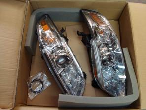 Комплект новых передних фар би-ксенон infiniti FX35/45 50 кузов