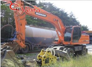 Продаётся колёсный экскаватор Doosan DX 210WA 0,8м3