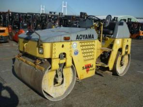 Продается каток SAKAI SW500