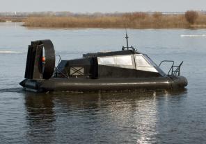 Катер на воздушной подушке МИРАЖ-7