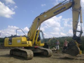 Экскаватор гусеничный Komatsu PC220, Гусеничный экскаватор Komatsu PC220, Продаю гусеничный экскаватор Komatsu PC220