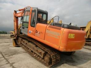 Продается экскаватор HITACHI ZX 200.