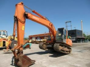Продается экскаватор Hitachi ZX 200.