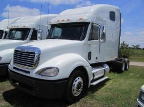 Седельный тягач Freightliner Columbia CL120, Тягач седельный б/у Freightliner Columbia CL120, Продажа седельного тягача Freightliner Columbia CL120 б/у