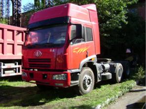 Тягач FAW 6x4 CA4252