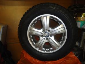 Продам зимний комплект колёс для Mercedes GL.