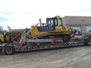 Продается бульдозер KOMATSU D65PX-15.