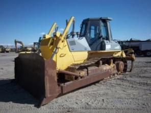 Продается бульдозер KOMATSU D65EX-12.