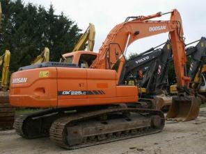 Экскаватор гусеничный Doosan Solar DX225LC, 2007 года.