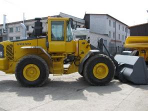  Volvo L120E