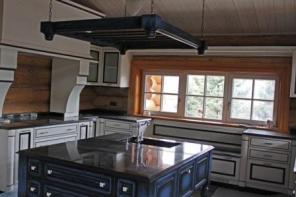 Кухни из массива и мдф на заказ,классические кухни и прованс с разработкой эскизов