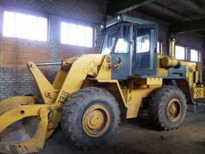 Продаю фронтальный погрузчик челюстного типа ЧСДМ В-138
