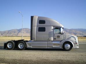 Седельный тягач Volvo VNL64T780 (волво VNL610, VNL630, VNL660, VNL670, VNL730, VNL770, VNL780)