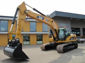 Экскаватор гусеничный CAT 325 DL, 2008 года.