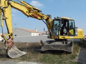 Экскаватор колесный Komatsu PW180-7, 2006 года.