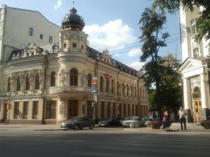 Продажа здания 4000 кв.м. в центре города