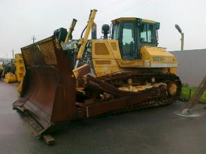 Бульдозер John Deere 1050С, 2005 года.