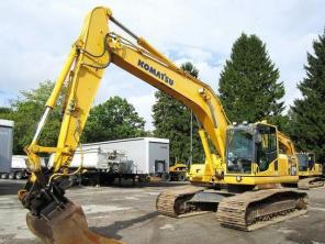 Экскаватор гусеничный Komatsu PC 210 LC, 2006 года.