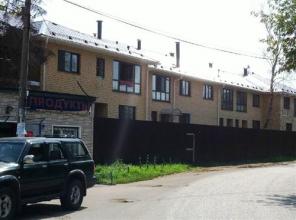 Продаю 2-уровневую квартиру в таун-хаусе, мкр. Опалиха