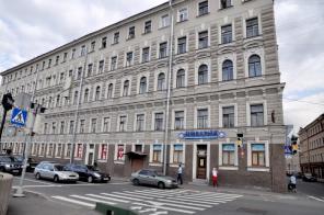Офис на Фонтанке с окнами на БДТ, 156м2