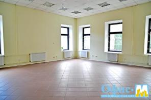 Просторный кабинет с евроремонтом на Большом пр. ПС