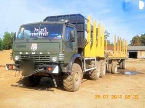 Лесовозы с манипулятором и роспуском на базе КАМАЗ , УРАЛ Лесовоз на базе Камаз 4310-внедорожник .