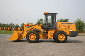 Фронтальный погрузчик LK833